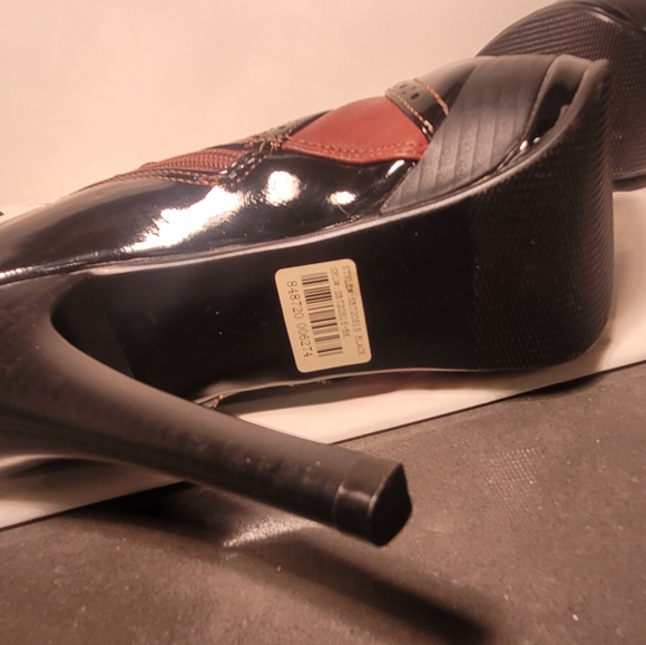 New Nicole Lee stiletto leather/patent leather booties - Picture 7 of 8